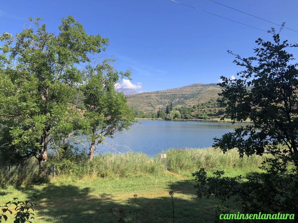 caminsnatura's tweet photo. 🔴 NOU AL BLOG
⛰ Excursió pel #PallarsSobirà: de #GerriDeLaSal a l’estany de Montcortès. L’anada és per #Peramea, #Bretui i #MontcortèsDePallars. La tornada la fem per #Cortscastell. 
➡️ https://t.co/2JAE1hZEEs https://t.co/ycMF6N4Wz3
