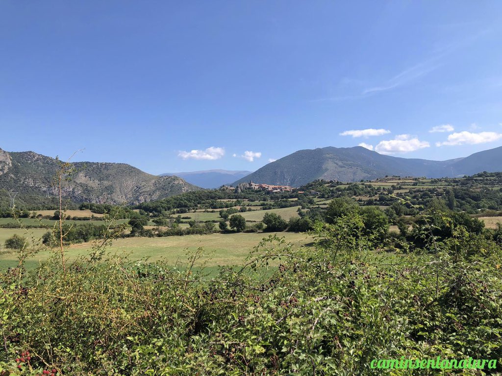 caminsnatura's tweet photo. 🔴 NOU AL BLOG
⛰ Excursió pel #PallarsSobirà: de #GerriDeLaSal a l’estany de Montcortès. L’anada és per #Peramea, #Bretui i #MontcortèsDePallars. La tornada la fem per #Cortscastell. 
➡️ https://t.co/2JAE1hZEEs https://t.co/ycMF6N4Wz3