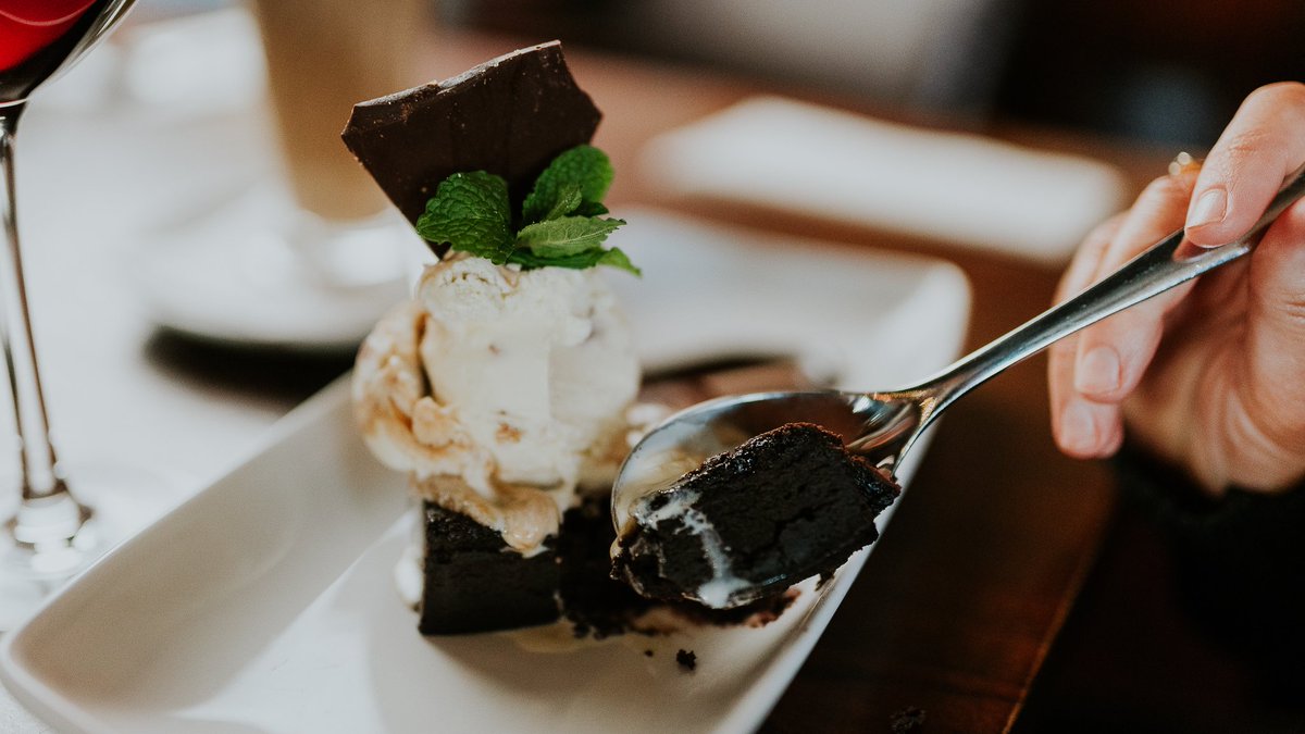 MillerandCarter's tweet photo. Our Belgian Chocolate Brownie is a treat for all the senses at any time but especially so on World Chocolate Day. The more chocolate the better in our opinion! 😉 🍫 

#WorldChocolateDay2020 https://t.co/sC0XqCKLVH
