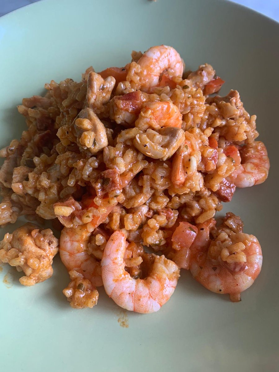 DelishHcs's tweet photo. Oh go on then  Ruth @bowerparkac we will let you make us some of this yummy Seafood Paella #FoodInspiration #HomeCooking #Lockdown @HCS_LBH https://t.co/kis0H8cvXi