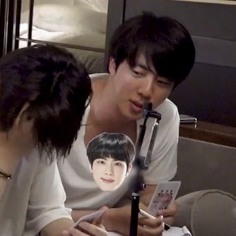 taebokkiii's tweet image. *Jin wears loose white tee*

Bighit: CENSOR!!