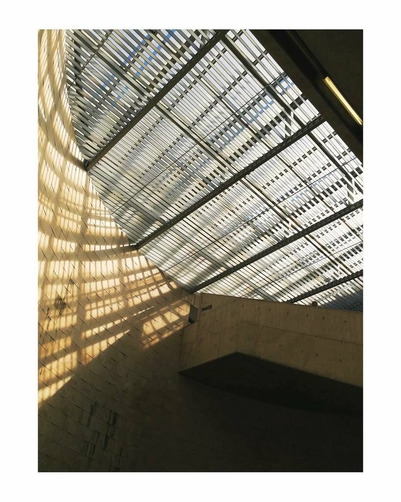 simranvues's tweet photo. ✨ COLLAB #️⃣14 ✨⁣
#ffa_travelingwithoutmoving, Great Project initiated by @marcorama, thank you for motivating us 🙏🏻.⁣
⁣
Let’s continue the journey,⁣
@ffa_travelingwithoutmoving✈️ to Cais do Sodre Station in Lisbon, Portugal 🇵🇹 with @fran_san_ma.… https://t.co/XSCR8VW9Zk https://t.co/G2iojUxaRl