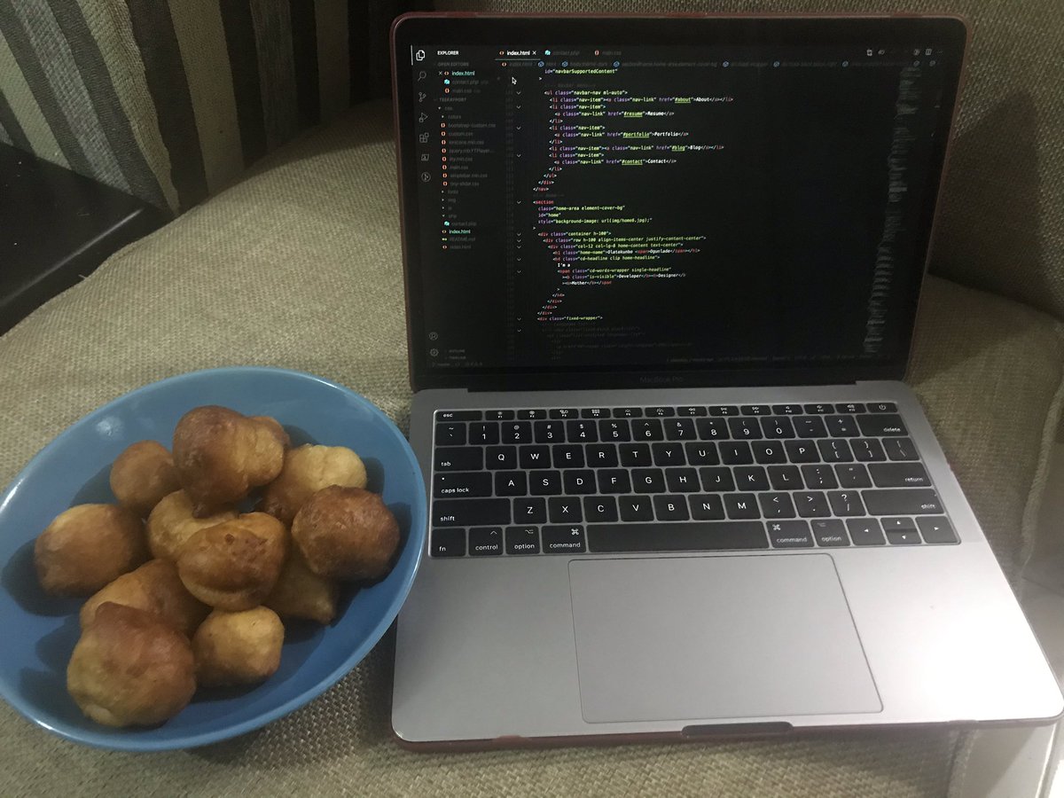 OgunladeTokunbo's tweet photo. No bugs just puffs ๐๐๐ #puffpufftuesday https://t.co/t4U4K5yP5S