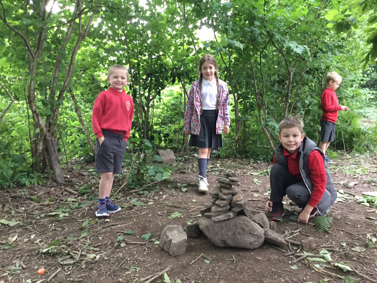 PPSMrsBeard2JB's tweet photo. Year2 group B enjoyed finding materials in the Forest School to create either the Leaning Tower of Pisa or the Colosseum. Can you guess which is which?@PPSHumanites @PPSExpresiveArt @PPSHealth_Well https://t.co/KEZ0gqR0f2