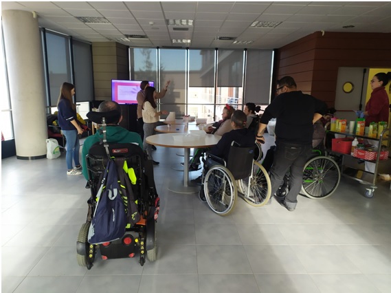 📣Enhorabona al grup de Cultura Científica de 1r de Batx. del <a href="/iesriuturia/">IES Riu Túria</a> i a la seua professora, @esperezca, pel seu 🏆1 premi al concurs internacional “Ciencia en Acción”, a la modalitat “Ciència, tecnologia i valors” 🔬 pel treball “Resiciència: tallers inclusius de ciència”.