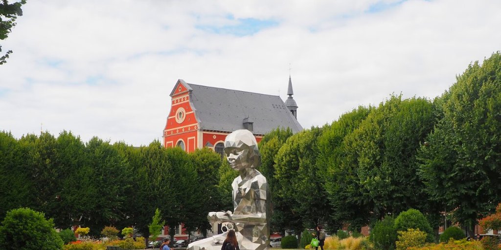 If you're looking for a great activity to do in Mons: try our urban Escape Games who will make you discover the city! 

soo.nr/uuBe

#mons #visitmons #escapegame #game #coddy #urbanescapegame #enigmas #tourism