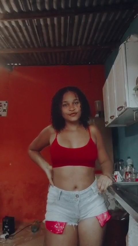 Cryssou56537811's tweet photo. Tentendo ser bonita rs📷❤ https://t.co/hsjlOQcP3b