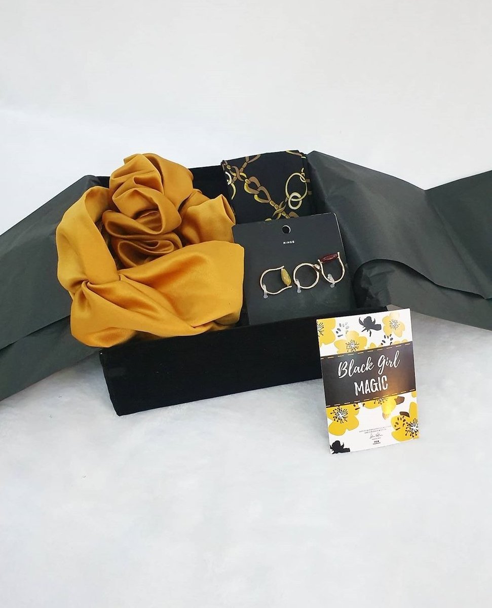 IskraAlexis's tweet photo. The request was for "Black Girl Magic".
We hope we served some.
#IskraAlexis
#GiftDesign
#GiftWrapService
#GiftsInAbuja
#GiftsInLagos
#AbujaTwitterCommunity
#Lagos https://t.co/9jXM5EBZ01