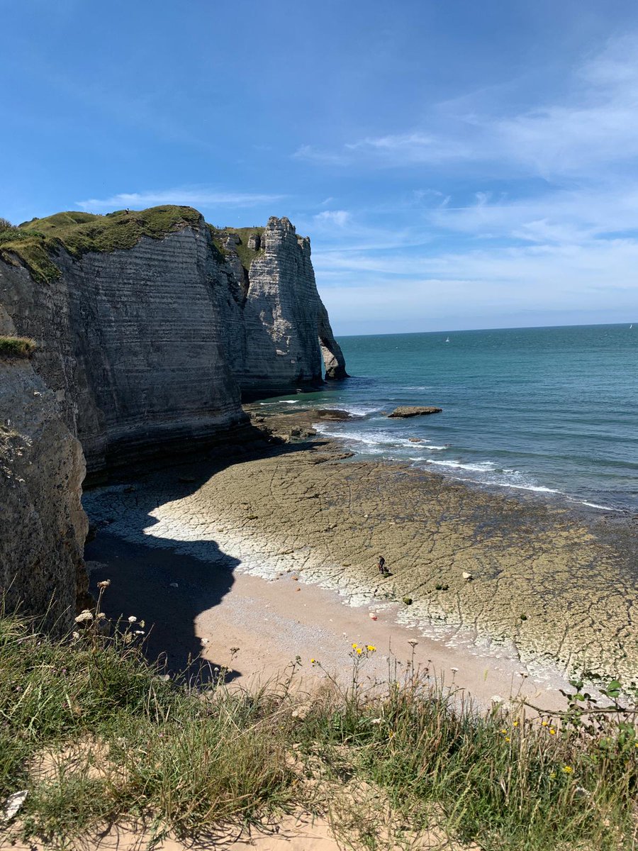 TravelsAndLove's tweet photo. Bonjour Twitter !
Quelques photos d'Etretat !
Tout juste un plaisir pour les yeux ! 
#Etretat #FranceMagique #MagnifiqueFrance #EnFranceAussi #PromenadeEnFrance #BaladeSympa #TravelAndLove #SublimePlanète https://t.co/NwGElFundi