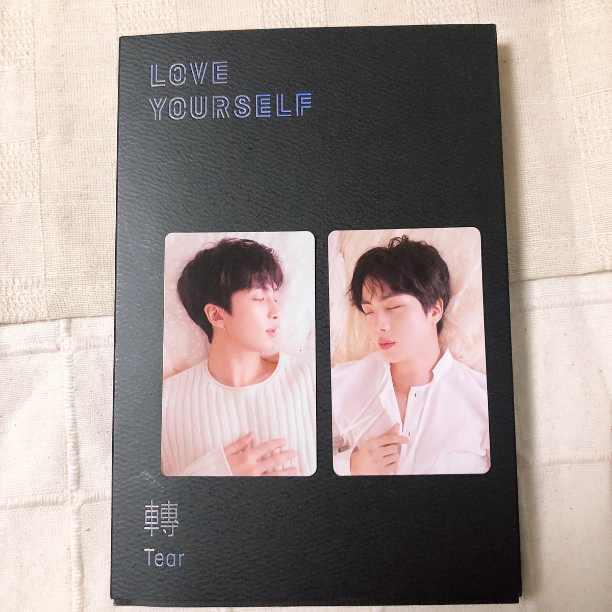 jim11013's tweet photo. BTS トレカ　交換　花様年華　lys

譲テヒョン　テテ　ホソク　ナムジュン　ジン

求ジミン

郵送希望◎
硬質ケース、防水対策◎

気軽に連絡お願いします❕
#ARMYと繋がりたい #BTS交換 https://t.co/mXq4EYJ60P