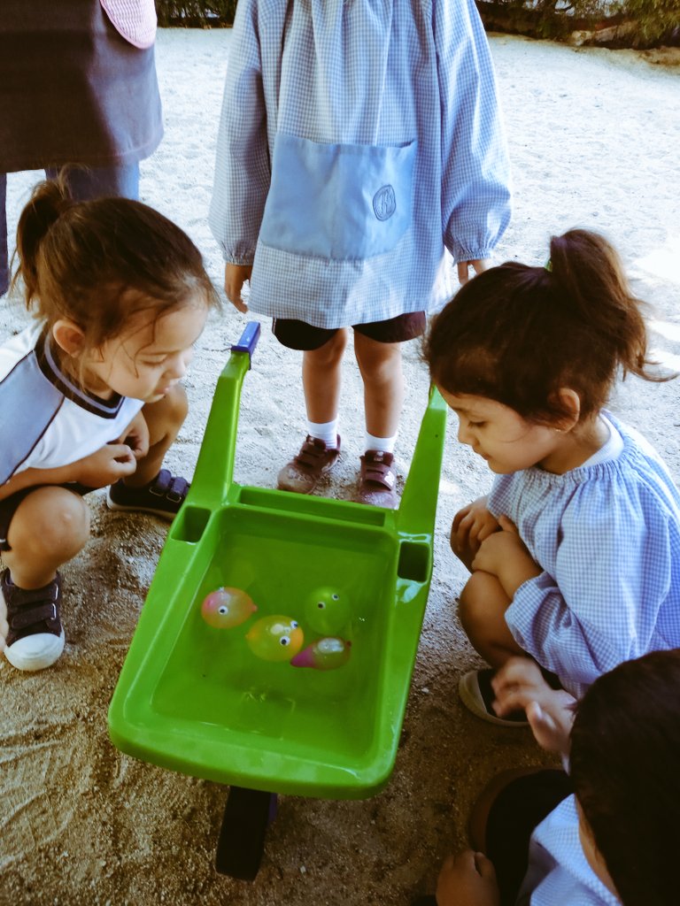 cucaclass's tweet photo. "La imaginación nos hace infinitos". #Veranoenelcole
#PrimerCicloInfantil
#03existe https://t.co/azkbcKSf8u