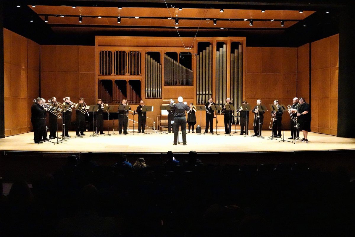 ATLTrombones's tweet photo. To all professionals in the film, television, theatre, entertainment, and arts world, join the challenge to post a photo of you in your job. Just a picture, no description. The goal is to flood social media with our profession. Copy the text and post a pic.
#SaveTheArts https://t.co/6wAgTmpsbl
