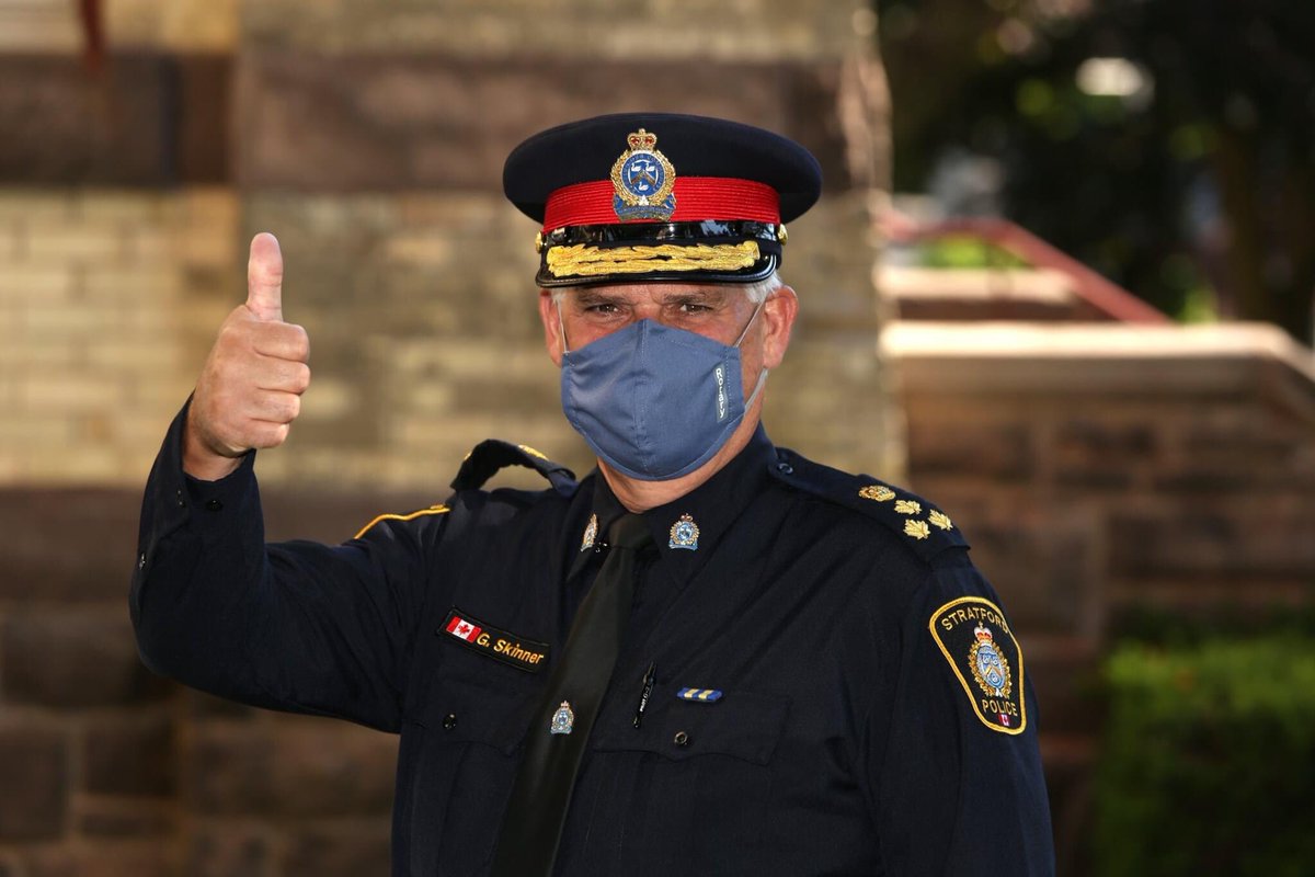 Stratford Police Service Chief Greg Skinner proudly wears the Rotary Face Mask. We are so happy to have Greg's support as a Rotary Club of Stratford's COVID mask ambassador. <a href="/lafsphotography/">Lori-Anne Franklin</a> <a href="/RCStratford/">Rotary Club of Stratford</a> #finishthetaskwearthemask