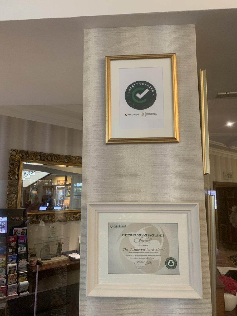 Ashdown Park Hotel tweet media