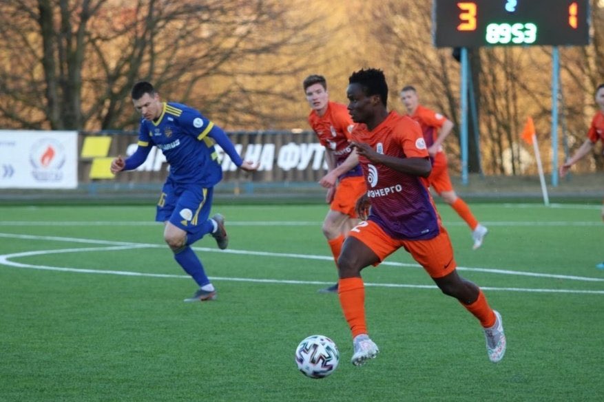 VysshayaF's tweet photo. Gros coup dur pour l’@EnergetikBGU qui perd David Tweh qui se dirige vers le @dynamobrest ! Ce serait encore plus dur si le club perdait Yakhshibaev !🇧🇾 https://t.co/Gx6pVUNJpK