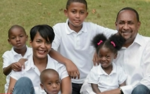 ATLNewsFirst's tweet image. Atlanta Mayor Keisha Lance Bottoms, family members tests positive for #COVID19 bit.ly/3gztLDz?utm_me…