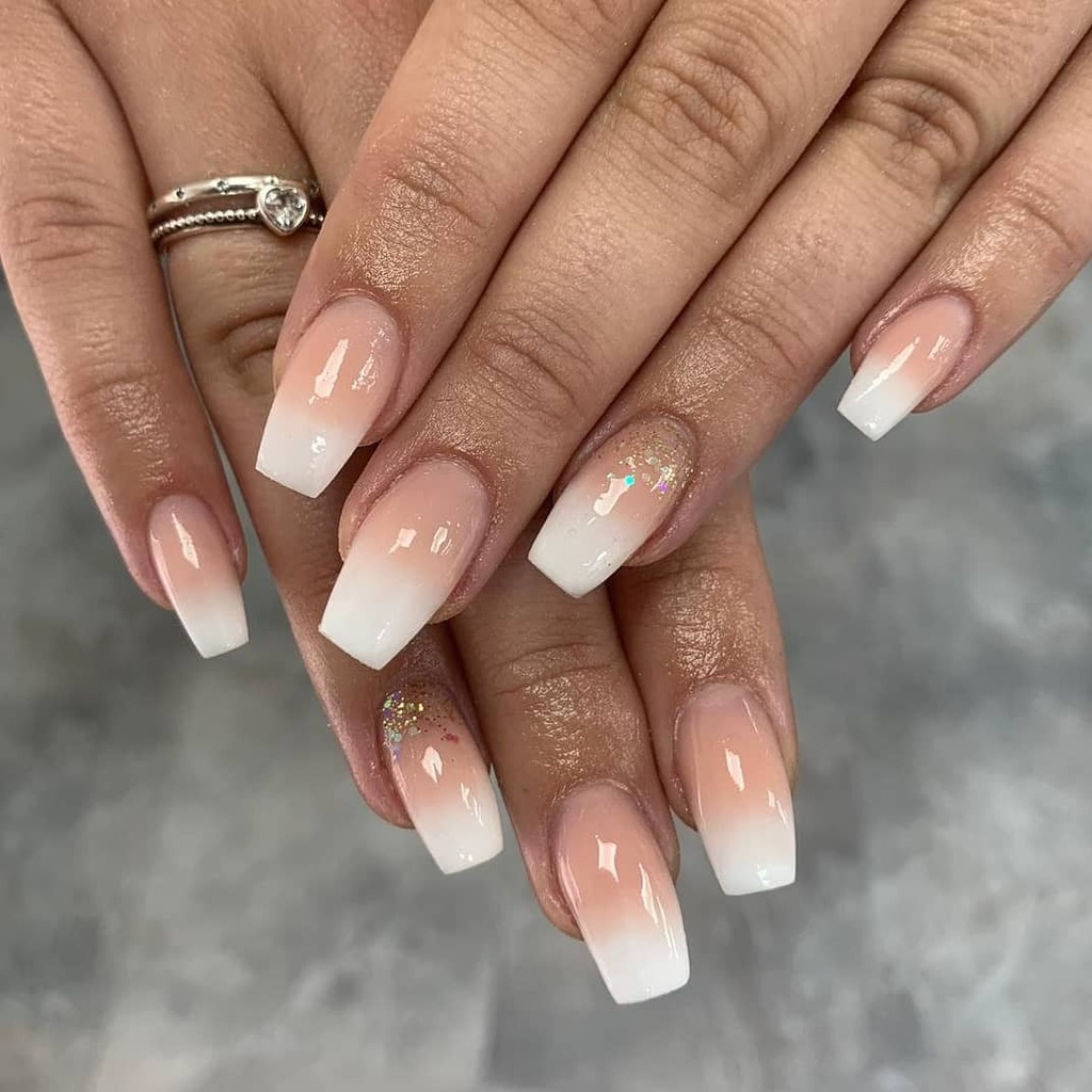 nafsalon's tweet photo. Baby boomers are *the* one ππΌπ This classic French fade was blended to perfection & sprinkled with glitter by our angel #nafkatie π
πΌβ¨ before being lathered in @nafstuff cuticle oil π¦ #nafthrowback #naffrench https://t.co/2FoC7LBJbK https://t.co/n8pHRxTWjS