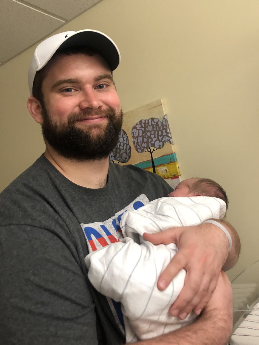 AnahiJ27's tweet photo. Happy daddy, healthy baby💙 https://t.co/2z3AjIrdwn