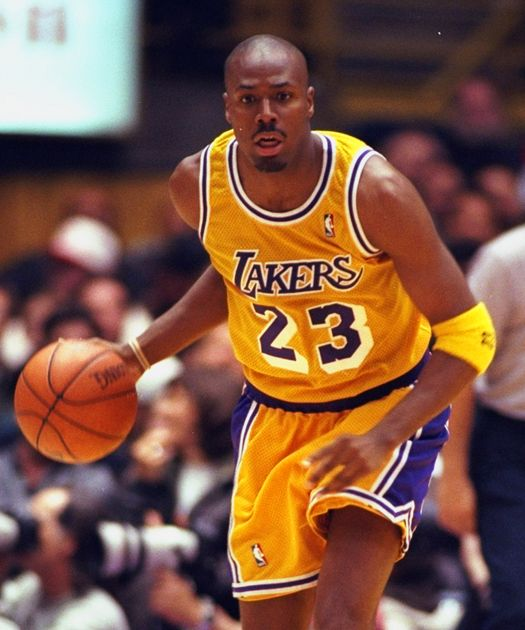 Cedric Ceballos: 1994-95.21.7pts, 8rbd, 1.8ast, 1stl, 0.3blk. 50.9 FG%, 39.7 3P%, 71.6 FT%.