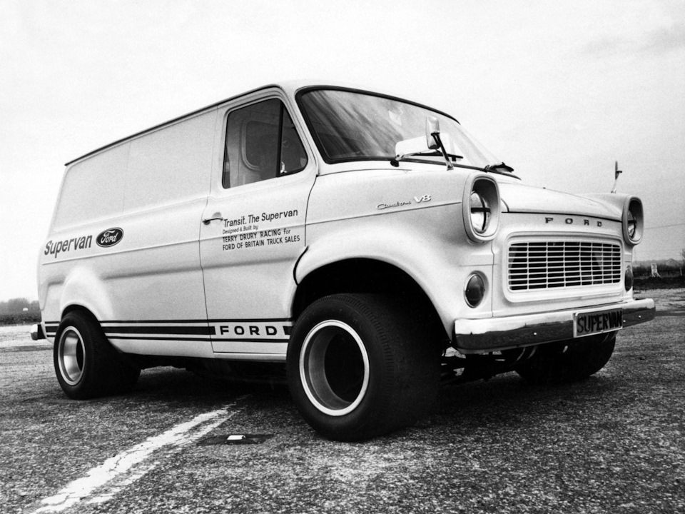 SONICTRACECLUB's tweet photo. Ford Transit Supervan - https://t.co/fgvi6szmEI https://t.co/Cl3aBI9nYo