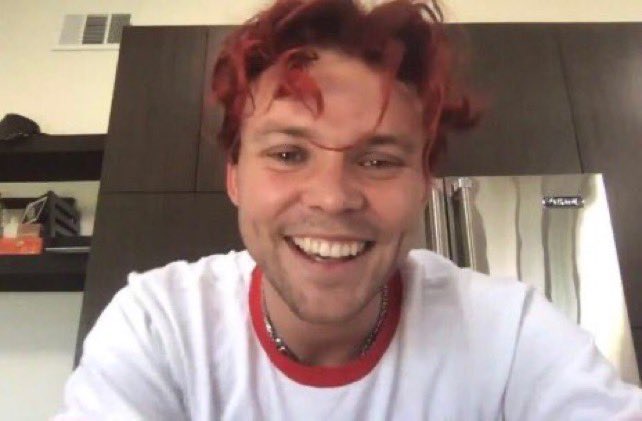 calmvocalz's tweet photo. Happy birthday to sweetest and kindest angel with the prettiest smile  #HappyBirthdayAshton https://t.co/QdzxJNolPj