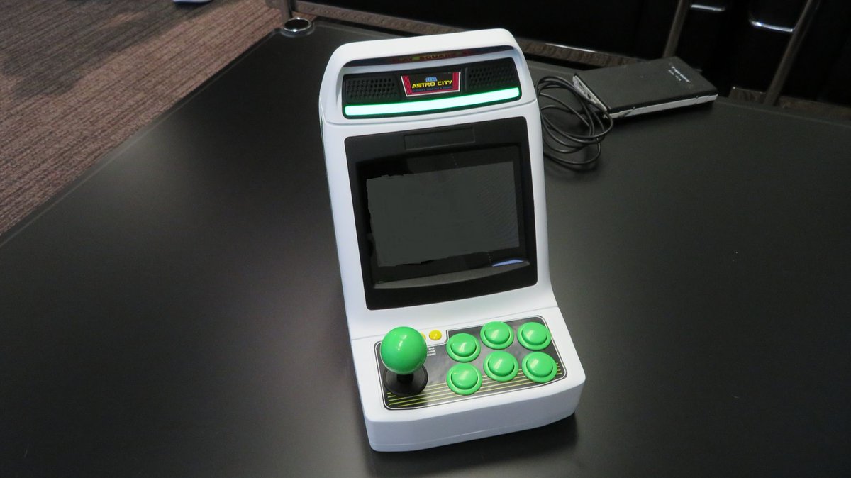 cooltoy_23's tweet photo. SEGA is releasing an astro city mini cabinet! 36 built in games, also support for HDMI out, a microswitch joystick, replaceable ball top and even support for external controllers! Priced around $120 expected to release this fall. I can't wait!

#SEGA
#sega60th 
#AstroCityMini https://t.co/8r3Ksku1a7