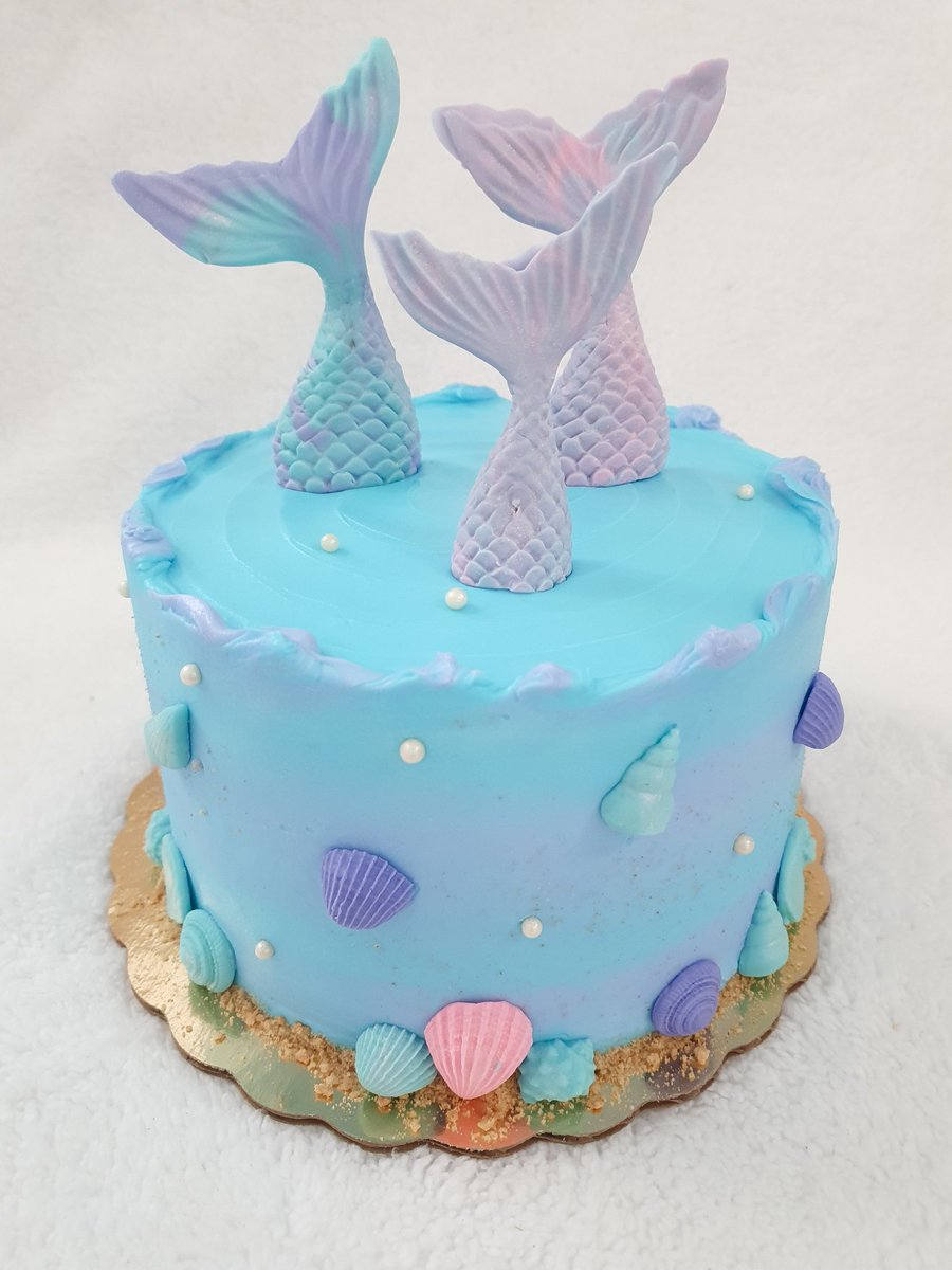 DelitePetit's tweet photo. Gotta say🧏🏼‍♀️,tengo que aceptar que este bizcocho se une a mis favoritos y la gama de colores me fascina  #petitdelite #repostería  #sirenacake #pastelcakery  #wavecaketextura #texturizados #mermaidcake #mermaidtail #mermaidfondant  #happybirthdaycake #birthdaymermaidcake https://t.co/zzLjwwqhF8