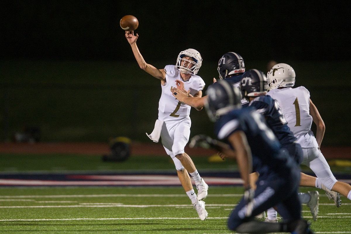 okprepsextra's tweet photo. Is Inola quarterback Landen Prows @lprows5 the top area QB? Vote now through Aug. 13 in our 2020 All World Preseason Football Contest presented by Bill Knight Automotive: https://t.co/Qd3gJhUqIH #okpreps https://t.co/DeI7oGhRei