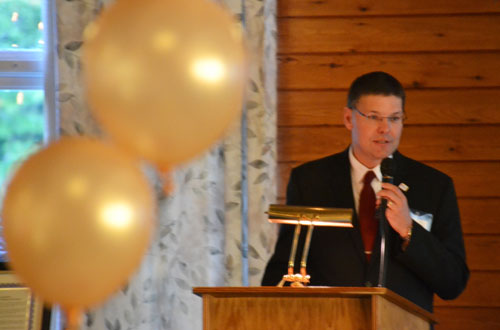 orleans_hub's tweet image. Albion school district honors the late Ed Fancher as a Friend of Education
orleanshub.com/albion-school-…