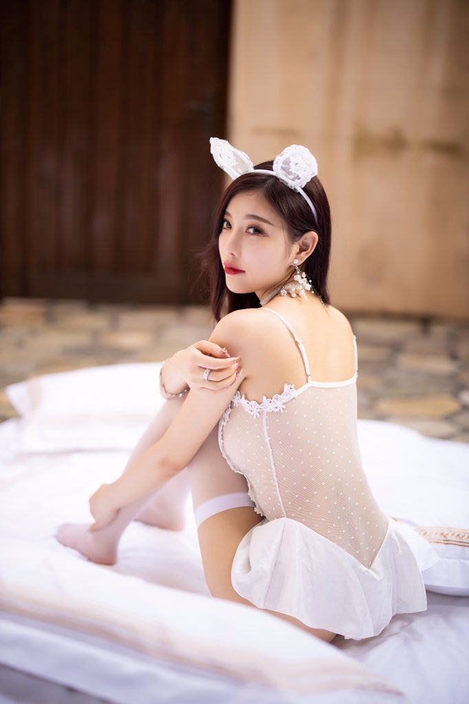 sugarbabyssssu's tweet photo. 我真的太喜欢这套了 纯纯的感觉 https://t.co/wpixr9YA05