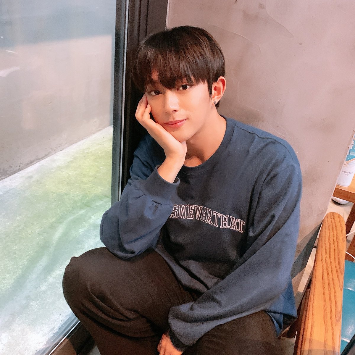 DKB_BRAVE's tweet photo. [#D1] 보고싶은 BB들을 위해 찾아왔디원💖
Came D1wn for BBs, I missed u guys💖

#다크비 #DKB
#LOVE #오늘도여전히 #Still
#디원 #D1
#BB https://t.co/05zbdS1wIp