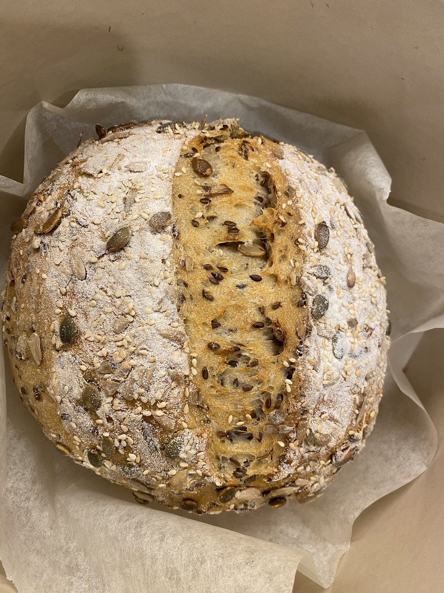 DimityPaul's tweet image. Lockdown hasn’t event started and I’m two loaves in 🤦🏻‍♀️ #isobaking #covidcreations #sourdough #coronacooking #melbournelockdown