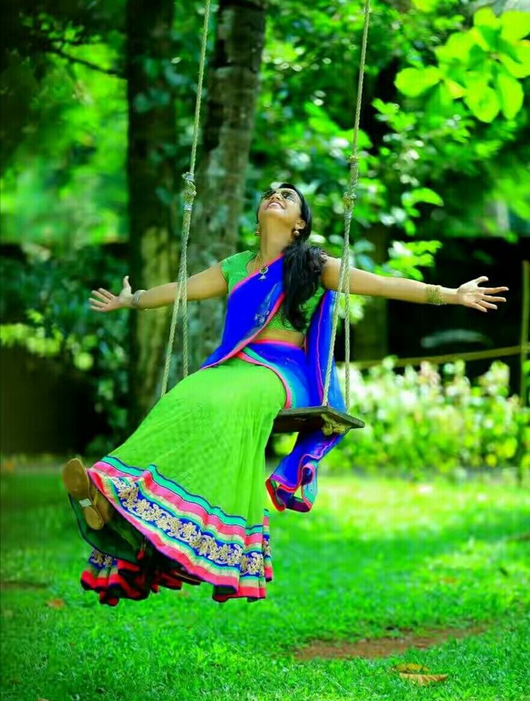 SugTweetz's tweet photo. ஒவ்வொரு கணமும்
மகிழ்ச்சி யாக இரு��்க முடியும் எதையும் கடந்து செல்லும் 
துணிவு உன்னுள் இருந்தால்
#Suga_Writes https://t.co/TzuqqmrZic