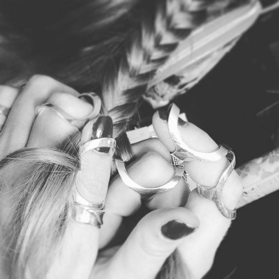 TheEDSociety's tweet photo. "For me, this photo outlines the pull between being a parent &amp; having #EDS. My daughter asking for plaits in her hair, &amp; oh the things it takes to achieve that!⁠ Desire to make my girl happy even though EDS tries its best to take these things away....but determination wins!" J https://t.co/nJzpUgRxOy