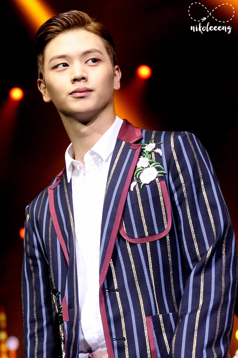 ᴅ-495throwback to 170707 sungjae  the only chance i got to see 7tob complete but wasn't able to 