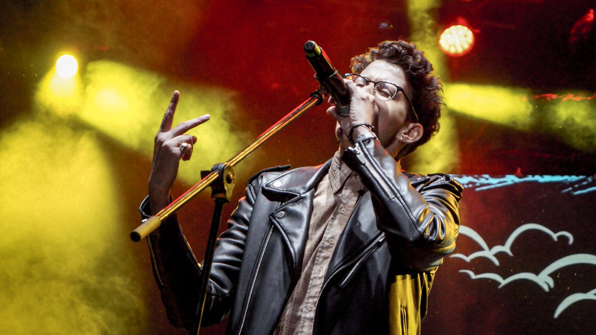 La_Locutografa's tweet photo. Hoy recordamos a @ritaindiana en su presentación en @rockalparquefes .

#pride2020 #proudtobe
#orgulloestridente #rockalparque2019 #rockalparqueimparable #picoftheday #bestphotorock #photooftheday #music https://t.co/4LSytCQbTG