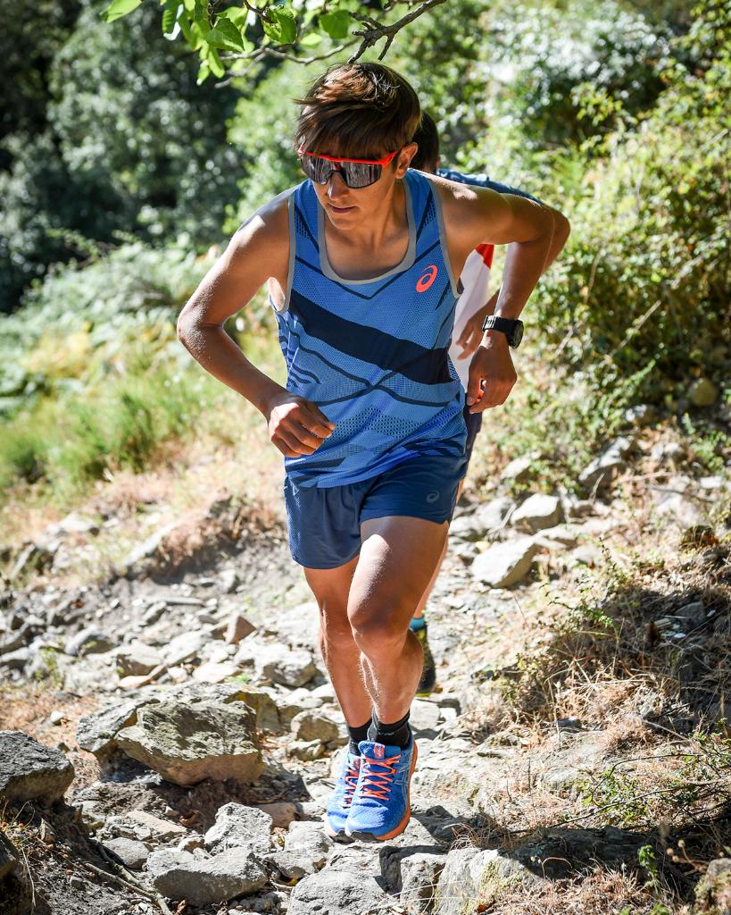peso relé lapso ASICS Europe on Twitter: "Xavier Thévenard, French Elite Trail Runner, went  on an adventure in Corsica, France, to break a speed record for a legendary  trail: the GR20. The goal was to