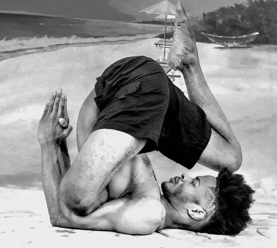 officialdflex's tweet image. The only way to know your limits is until you push yourself to them.

Abba Kyari / #Adeherself #tuesdayvibes #MaguEFCC #