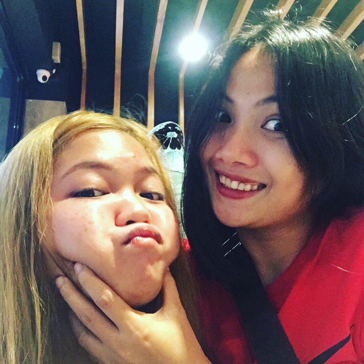 MclaneLea's tweet photo. 𝚂𝚊𝚖𝚎 𝚐𝚎𝚗𝚍𝚎𝚛 𝚏𝚝. 𝚁𝚎𝚊𝚕 𝚏𝚎𝚎𝚕𝚗𝚐𝚜❤️🏳️‍🌈 https://t.co/gvD91Rjk0O