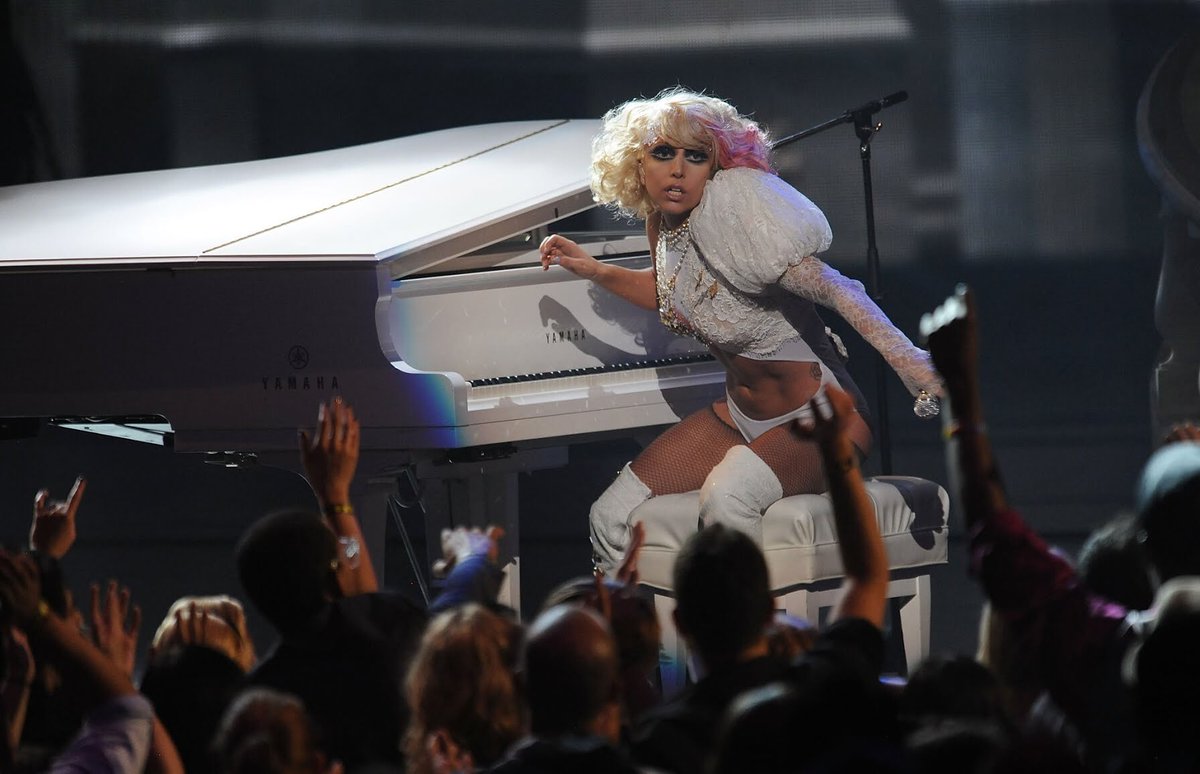 joeymonda's tweet photo. Remember when Lady Gaga, at age 23, with only a debut album out, at her first ever major awards show, did THAT https://t.co/acQDP99OZw