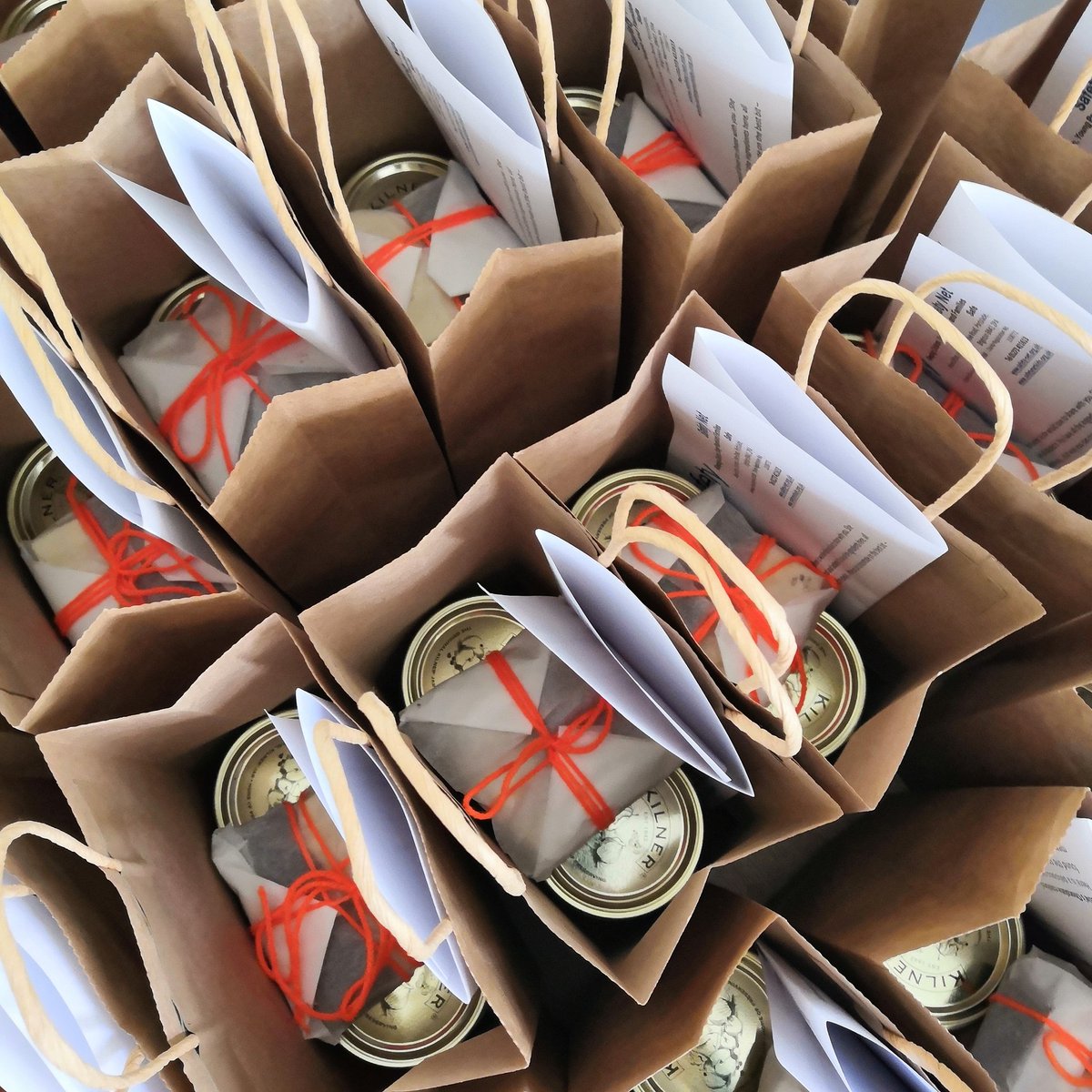 Impact_CYPF's tweet image. It's been a busy day at Safety Net creating these little baking kits to go out to some lucky recepients!

What's been your favourite thing to bake or cook during lockdown?

#bbccin #baking #bakingkit #brighton #childrensbaking #homemade