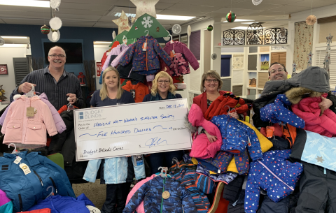 Franchising411's tweet photo. Giving back to their community has been a goal of @BudgetBlindsMH since opening in 2007. Check out their inspiring story of how #FranchisingGivesBack 
@BudgetBlinds 
— https://t.co/CsL8FcTCZJ https://t.co/WxHFDjdYxm