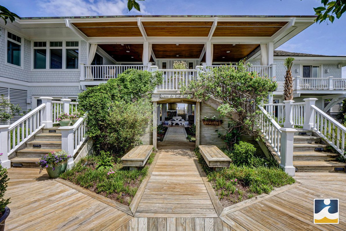 IntracoastalRC's tweet photo. #LuxuryRealEstate #WilmingtonNC | Rare chance to own double lot #oceanfronthome on south end of #FigureEightIsland w/ ocean views from almost every room ~ https://t.co/usG6PZW8zq
#intracoastalrealty #luxuryhome #luxuryhomeforsale #luxuryrealtor #luxuryproperty #dreamhome #ilm https://t.co/4iTNoPDWmQ