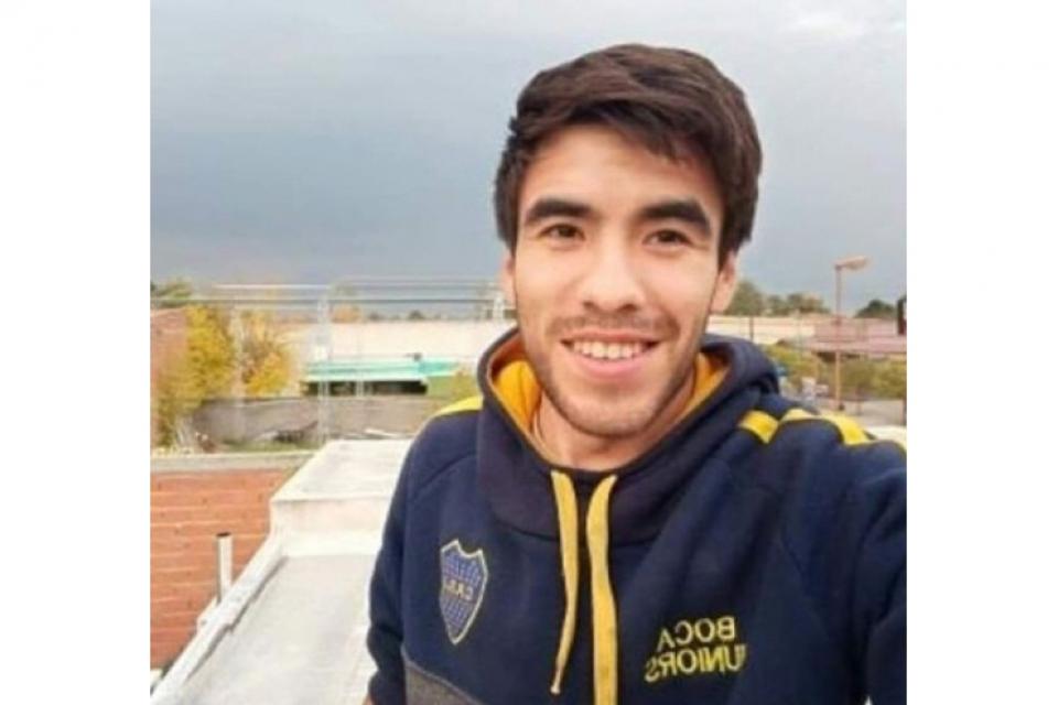 ¡Aparición con vida de Facundo Astudillo Castro!

Su familia presentó una denuncia penal por desaparición forzada y pidió que se aparte a la Policía Bonaerense de la investigación.