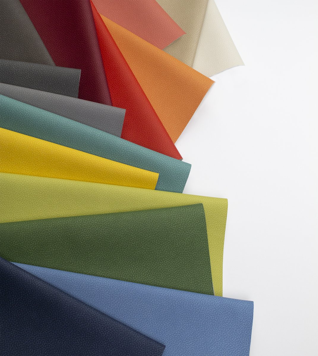 ultrafabrics's tweet photo. Ultraleather® | Reef Pro’s range of fresh shades pair perfectly with the new color added to Ultraleather® | Pro. Both collections provide superior stain resistance. For more information, visit our website and request your samples today!

#ReefPro #ColorRefresh #Ultrafabrics https://t.co/ffKgthcNfZ