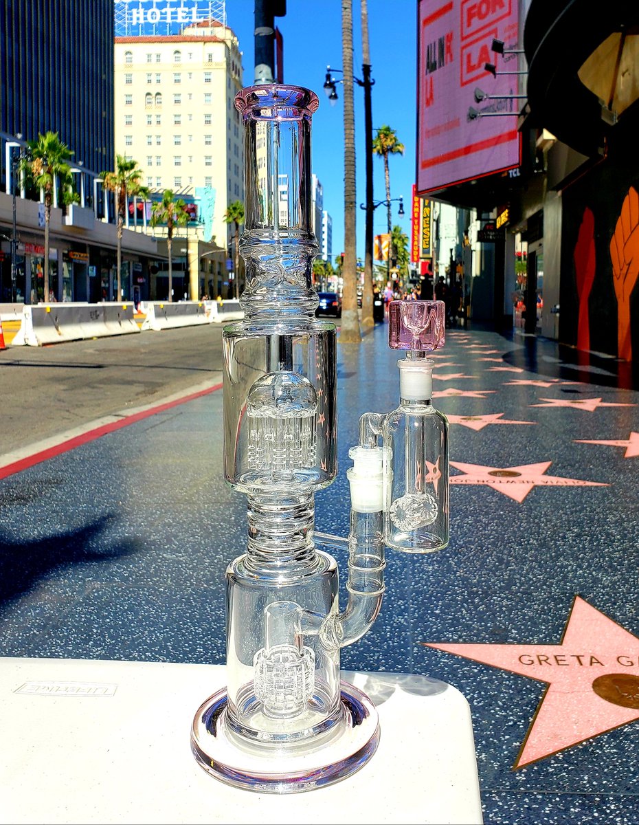 hollywoodglass1's tweet photo. 17" Double Chamber Glass Bong/Dab Rig w/ Tree perc + Wheel Perc... Available NOW in our online store.
https://t.co/VnbDf6lUbT
.
.
#Mmemberville #GlassBongs #CoolBongs #TallBongs #BongsForSale #TreePerc #WheelPerc #BigBongs #GirlsAndBongs #BlackOwnedBusiness #StonerBabes https://t.co/eN4T9dX98W