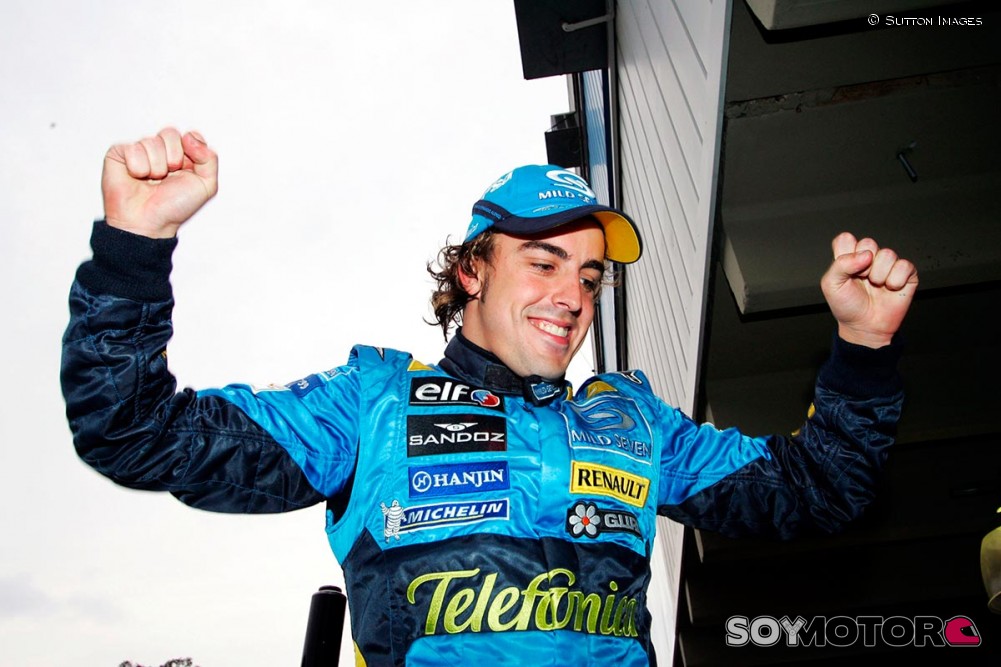 SoyMotor's tweet photo. #Alonso vuelve a la Fórmula 1 en su mejor momento - https://t.co/eT11PnPypw #F1 https://t.co/KyNIaw7kaS