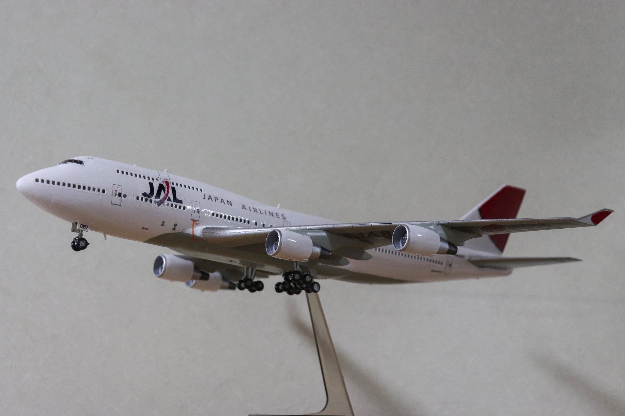 JAL モデルプレーン アーク塗装 日本航空 JAL B747-400 アーク塗装 1/144