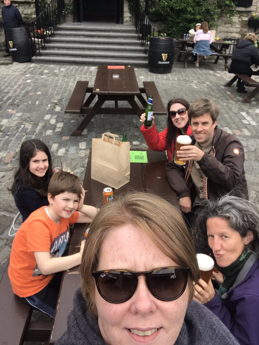gingeryin's tweet photo. Very splendid and relaxed pints today 🍻🍺bravo The Pear Tree for being lovely, helpful, welcoming, relaxed and SAFE! 😎#daysoot #thepeartree #pals #pints https://t.co/GgQRTfPp1T