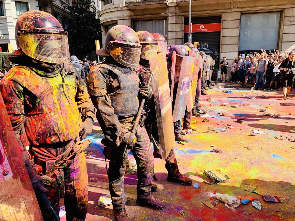 dracdolot's tweet photo. El proper 17 de juliol tenim Holi Party a Girona, te apuntas Preparao? https://t.co/e6MEoUJEbI